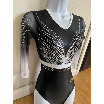Long-sleeved leotard in Metallic Black, dynamic white pattern. Sublimated sleeves for style and ultimate performance! 💫